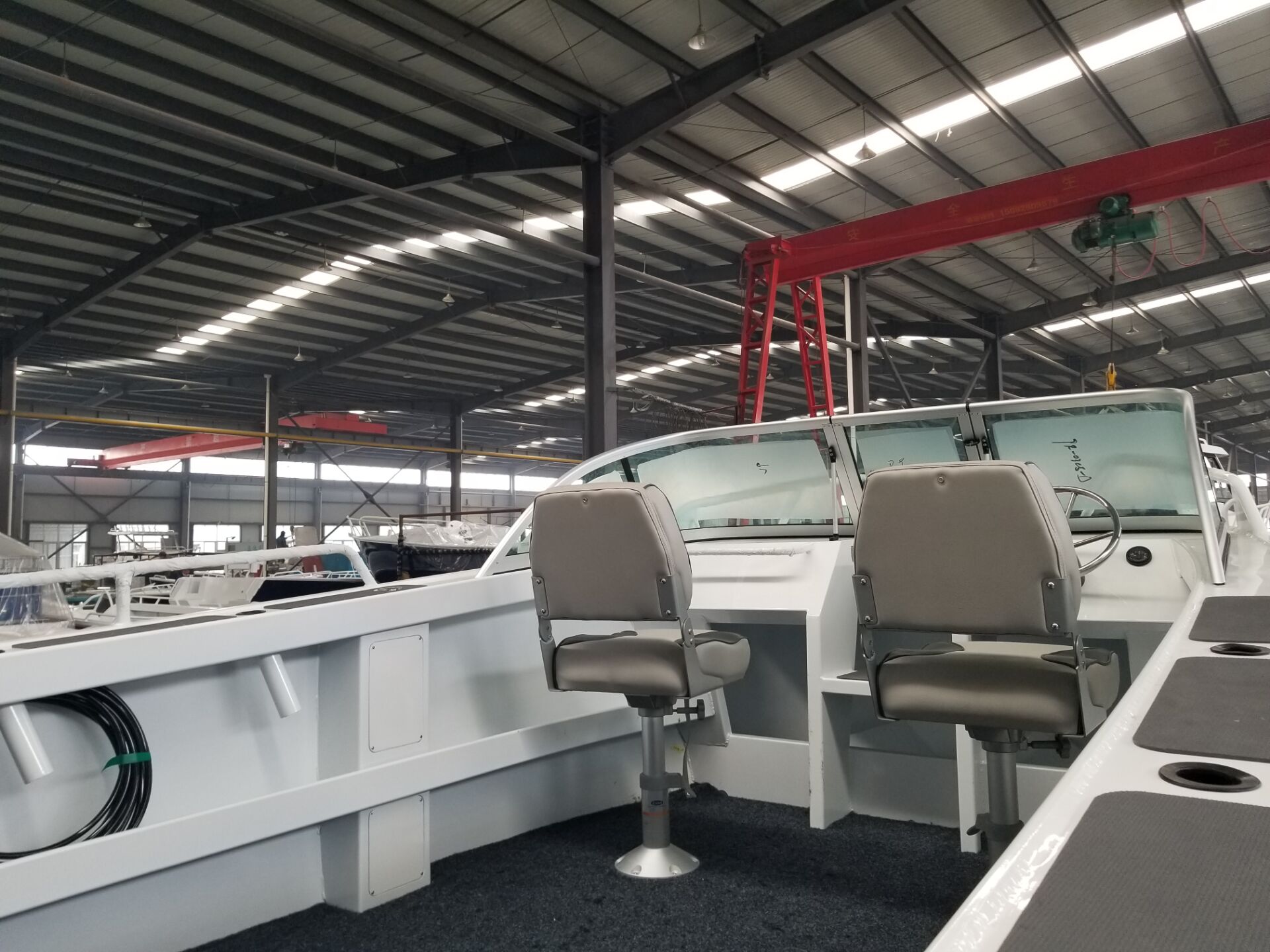 قارب صيد من الألومنيوم بطول 5. - مراجعة Fishing Boat Aluminum وسعره